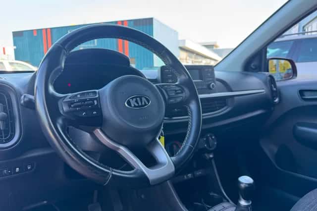 Kia Picanto (2019) thumbnail 4