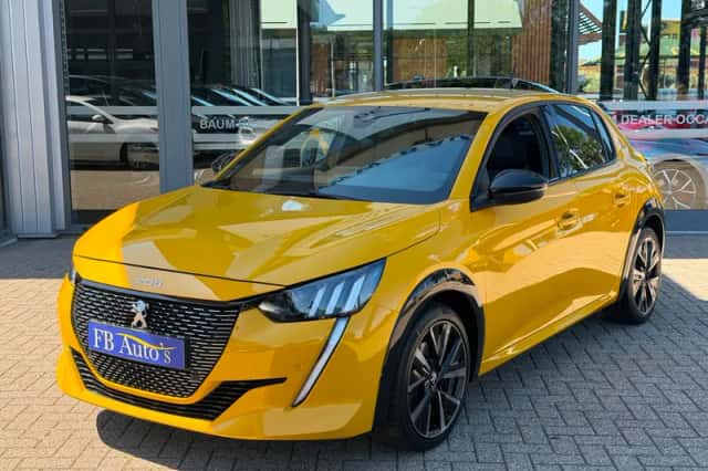 Peugeot 208 (2023) thumbnail 3
