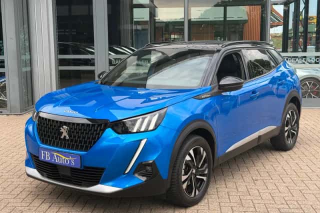 Peugeot 2008 (2020) thumbnail 3