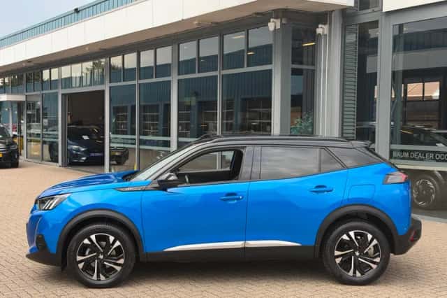 Peugeot 2008 (2020) thumbnail 4