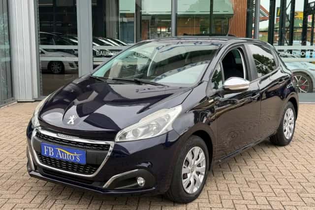 Peugeot 208 (2016) thumbnail 3