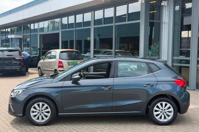 SEAT Ibiza (2019) thumbnail 4