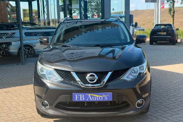 Nissan Qashqai (2016) thumbnail 2