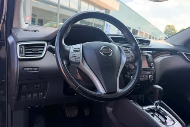 Nissan Qashqai (2016) thumbnail 5