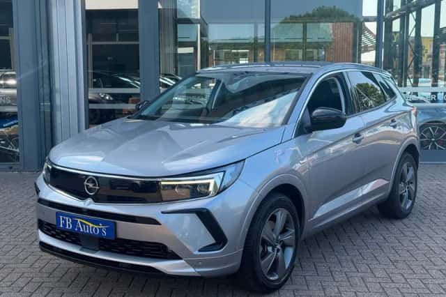 Opel Grandland (2023) thumbnail 3