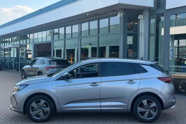 Opel Grandland (2023) thumbnail 4