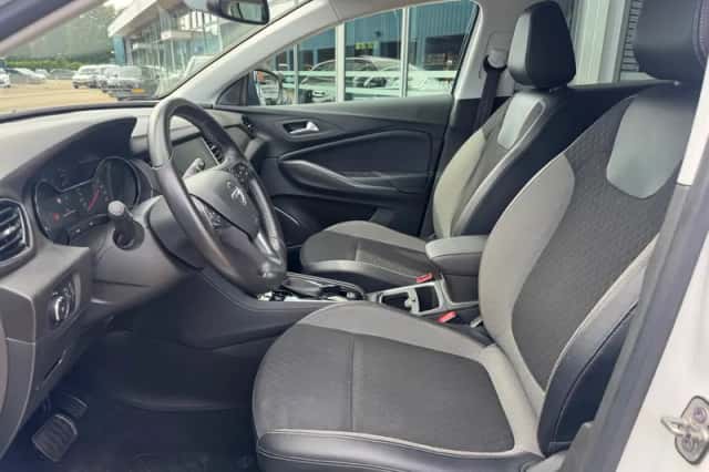 Opel Grandland (2018) thumbnail 4