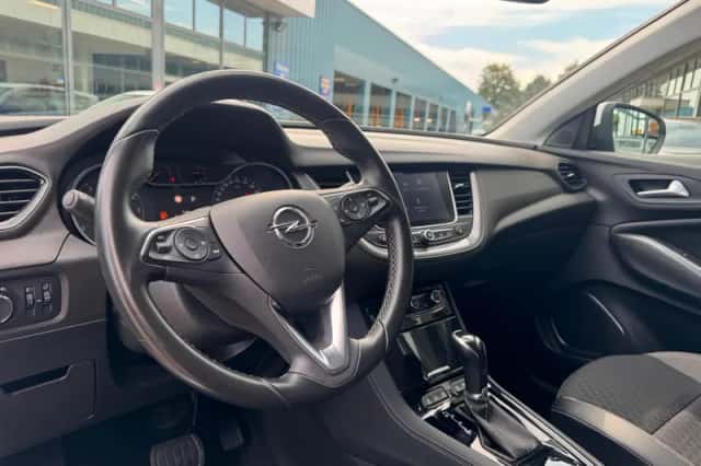 Opel Grandland (2018) thumbnail 5