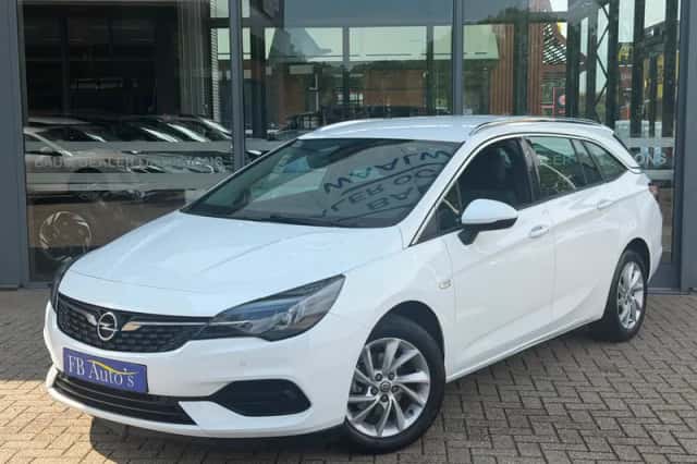 Opel Astra (2021) thumbnail 1