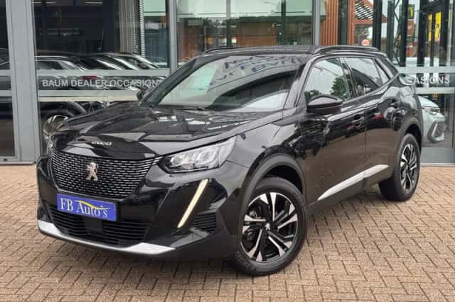 Peugeot 2008 (2023) thumbnail 1