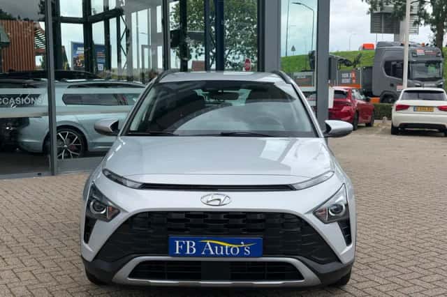 Hyundai Bayon (2022) thumbnail 2