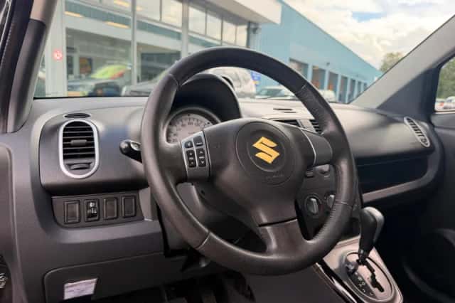 Suzuki Splash (2013) thumbnail 3