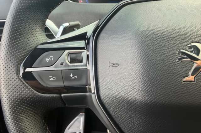 Peugeot 3008 (2024) thumbnail 6