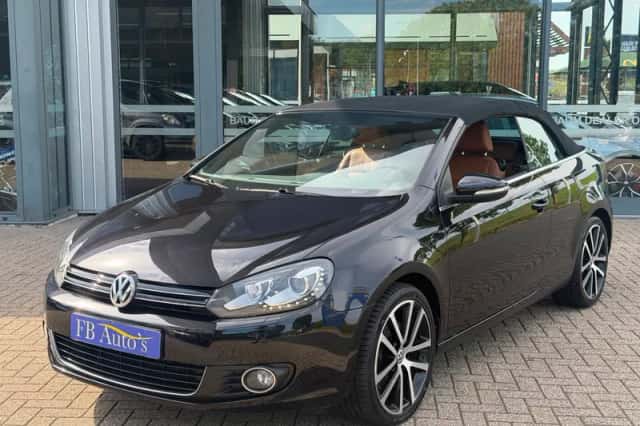 Volkswagen Golf (2011) thumbnail 3