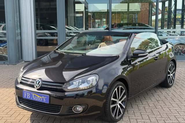 Volkswagen Golf (2011) thumbnail 4