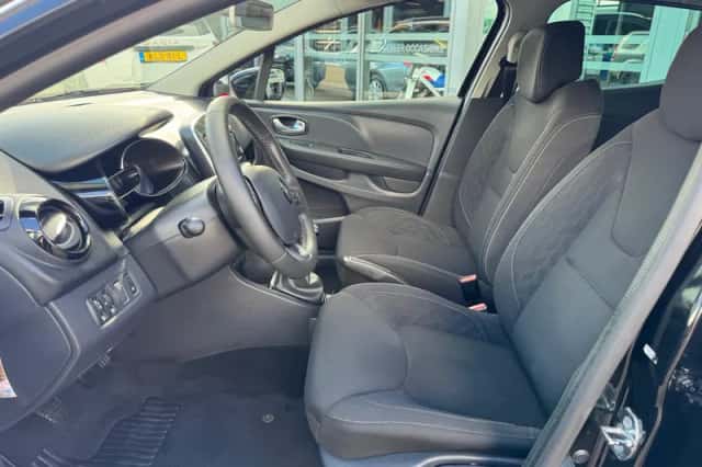 Renault Clio (2019) thumbnail 4
