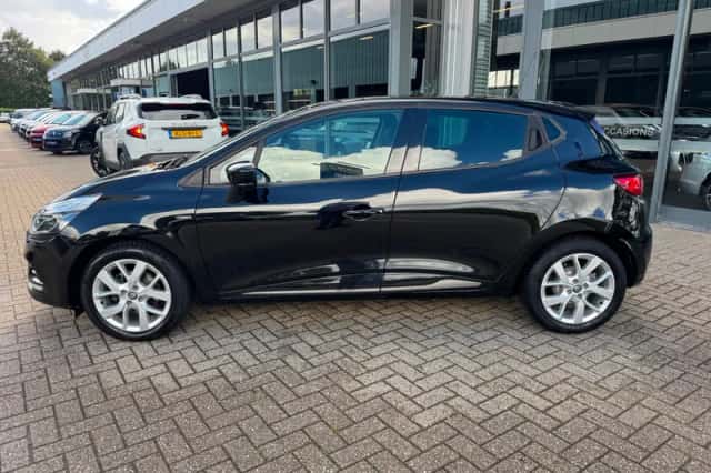 Renault Clio (2019) thumbnail 5