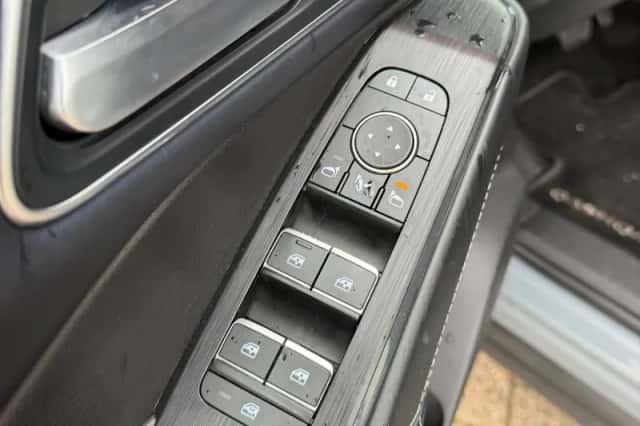 Nissan Qashqai (2024) thumbnail 6