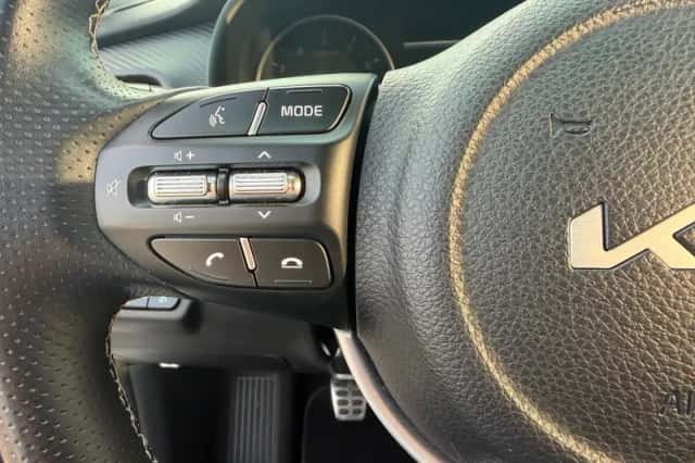 Kia Stonic (2024) thumbnail 6