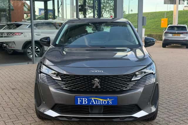 Peugeot 3008 (2022) thumbnail 2