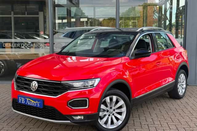 Volkswagen T-Roc (2020) thumbnail 1