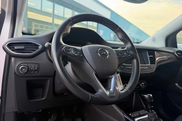 Opel Crossland (2023) thumbnail 5