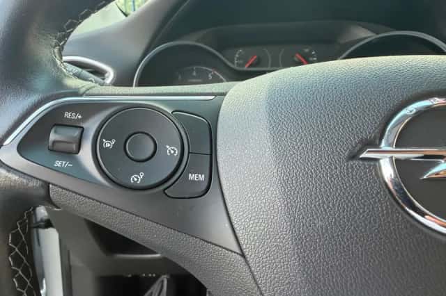 Opel Crossland (2023) thumbnail 6