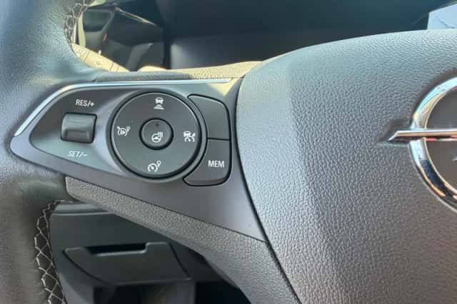 Opel Grandland (2022) thumbnail 6