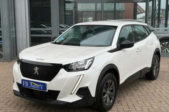 Peugeot 2008 (2022) thumbnail 2