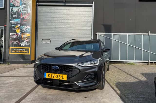 Ford Focus (2025) thumbnail 1
