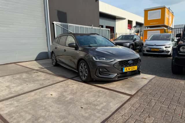 Ford Focus (2025) thumbnail 6