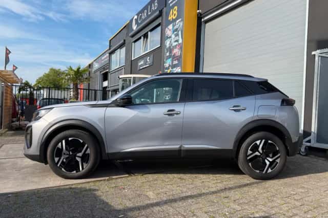 Peugeot 2008 (2025) thumbnail 3