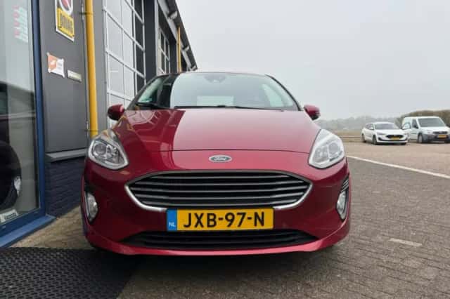 Ford Fiesta (2018) thumbnail 2