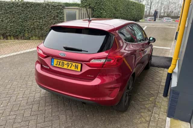 Ford Fiesta (2018) thumbnail 3