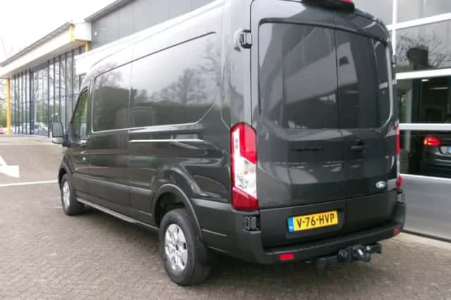 Ford Transit (2024) thumbnail 3