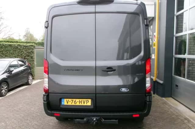 Ford Transit (2024) thumbnail 4
