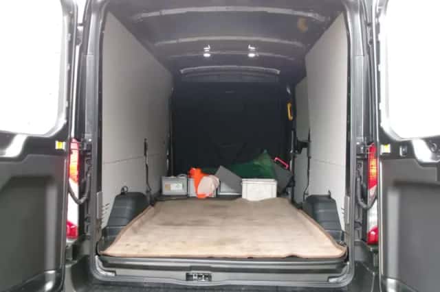 Ford Transit (2024) thumbnail 5
