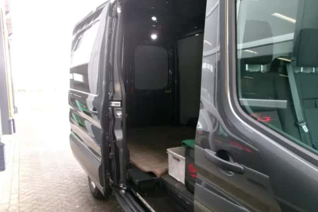 Ford Transit (2024) thumbnail 6
