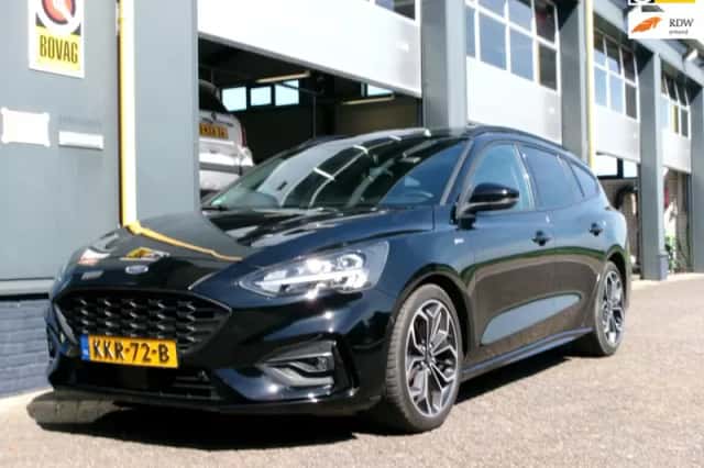 Ford Focus (2019) thumbnail 1