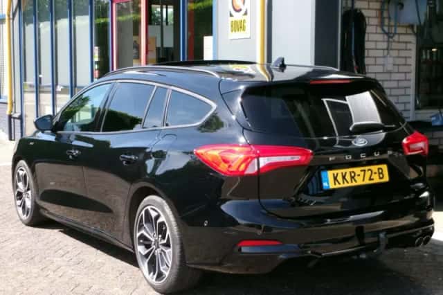 Ford Focus (2019) thumbnail 3
