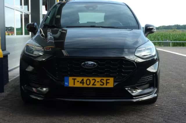 Ford Fiesta (2022) thumbnail 2