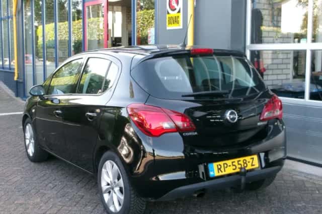 Opel Corsa (2018) thumbnail 3