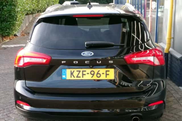 Ford Focus (2018) thumbnail 4