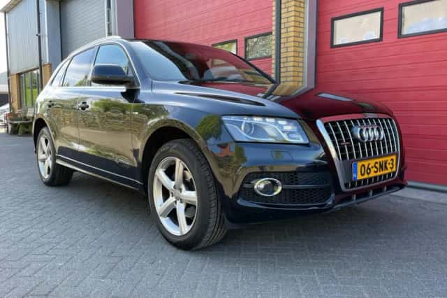 Audi Q5 (2011) thumbnail 3