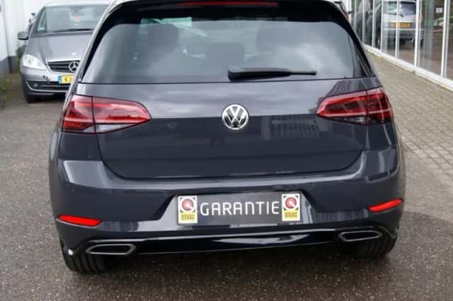 Volkswagen Golf (2017) thumbnail 6