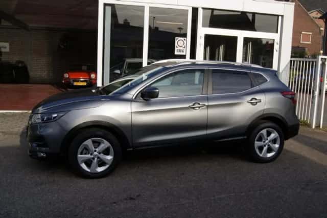 Nissan Qashqai (2017) thumbnail 4