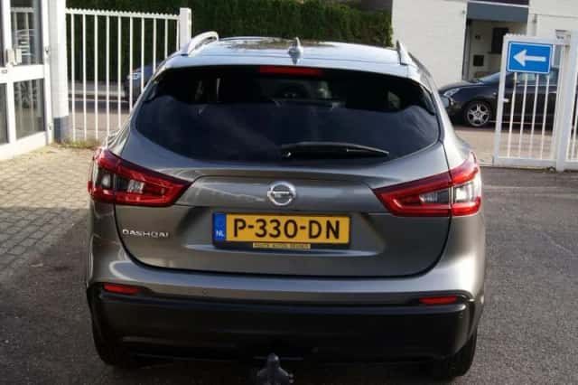 Nissan Qashqai (2017) thumbnail 6