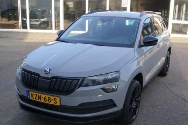 Škoda Karoq (2018) thumbnail 3