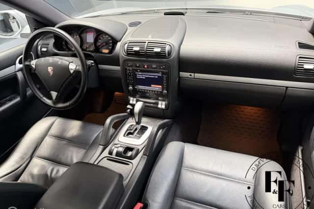 Porsche Cayenne (2007) thumbnail 3