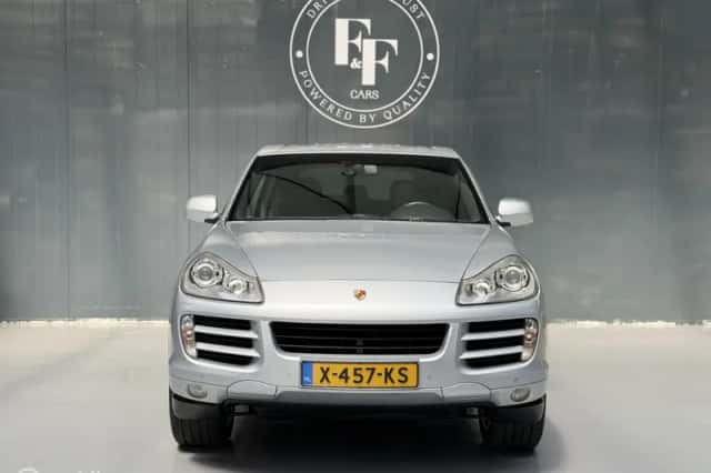 Porsche Cayenne (2007) thumbnail 4